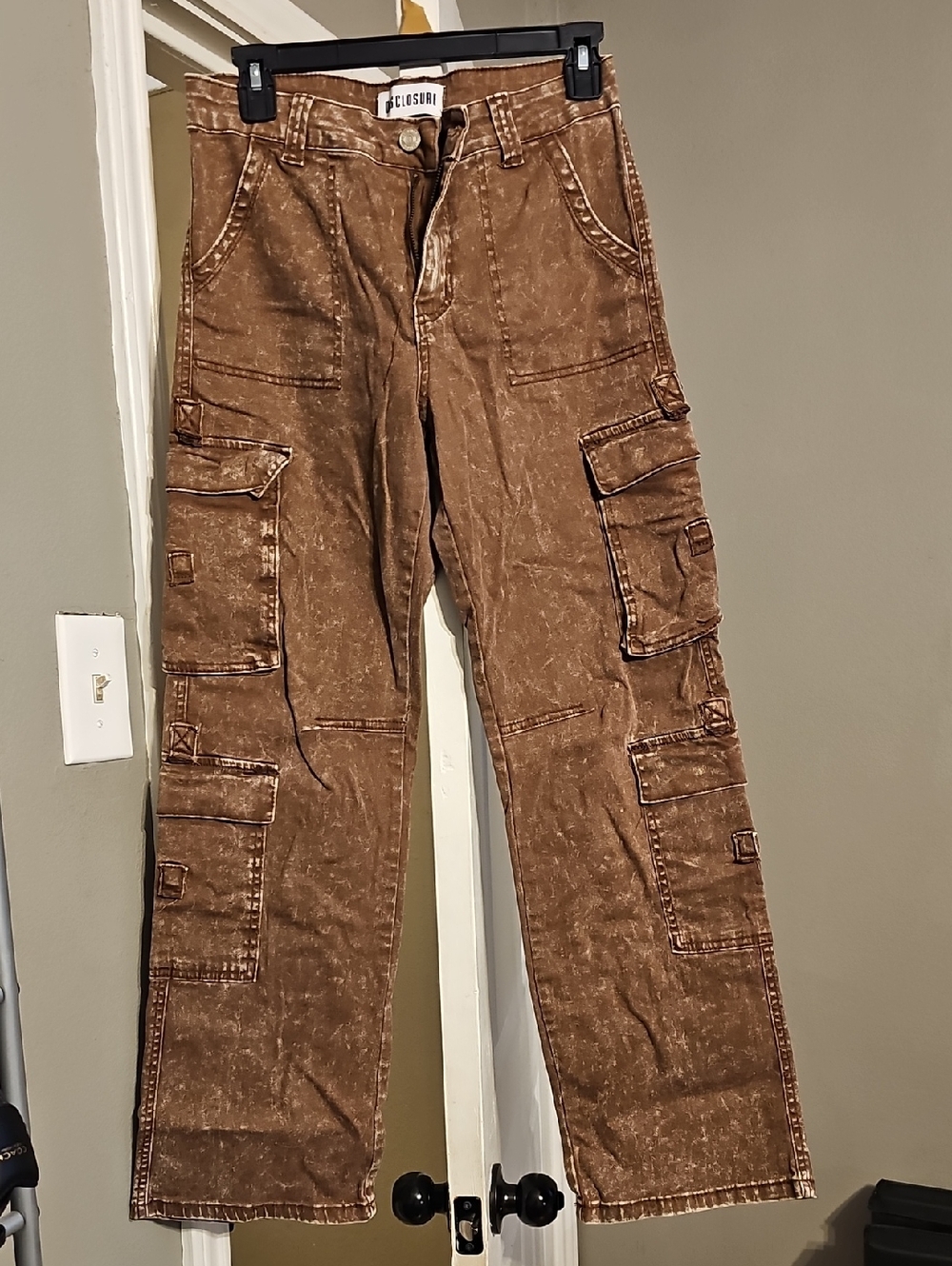 Womens Straight Leg Cargo Jeans in Distressed Brown — Ecoushi